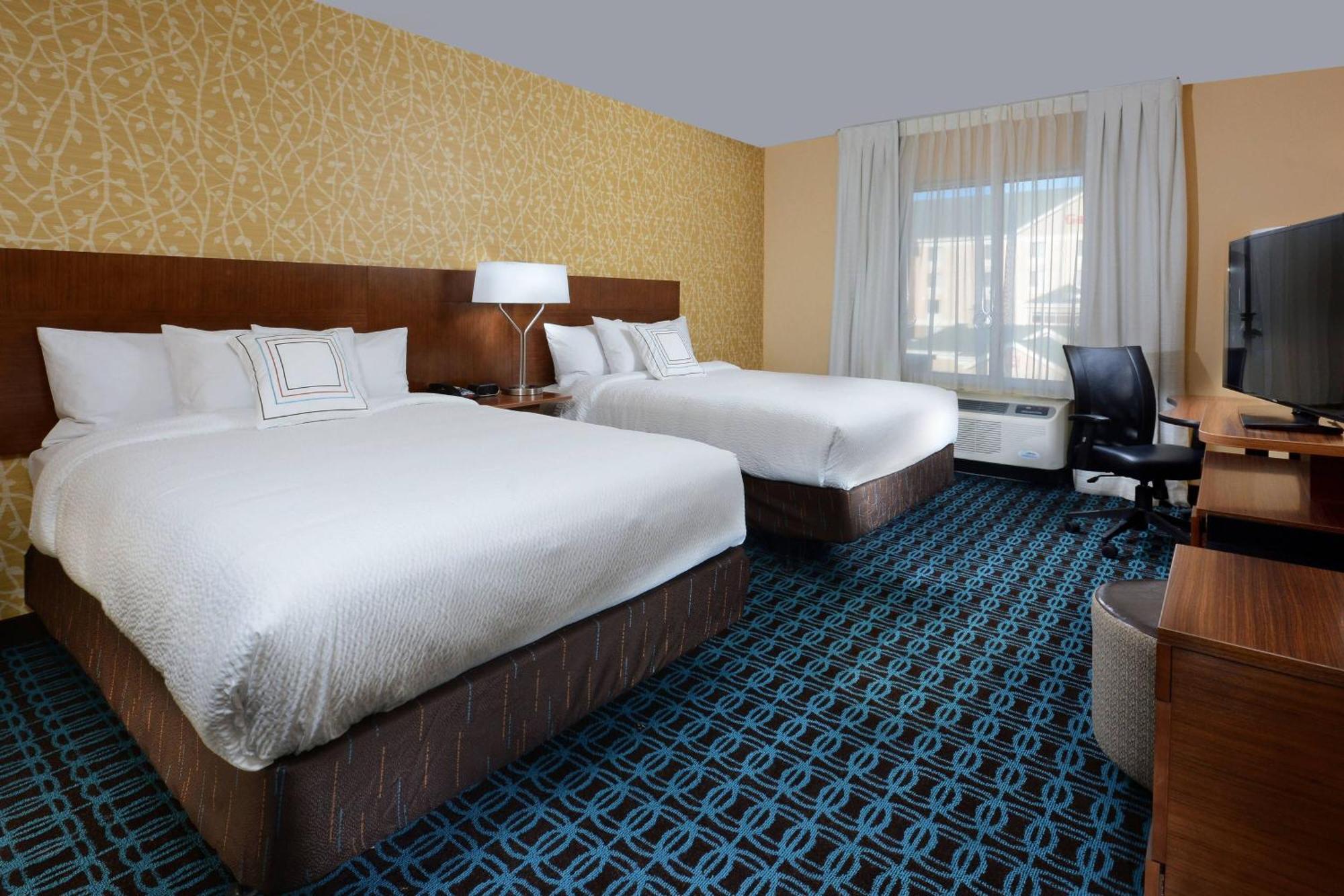 Hotel Fairfield & By Marriott Capital Blvd./i-540 3*